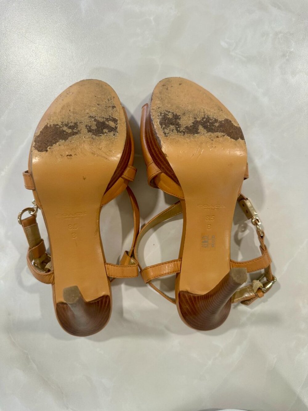 Coach Shoe Size 8 - Picture 5 of 5